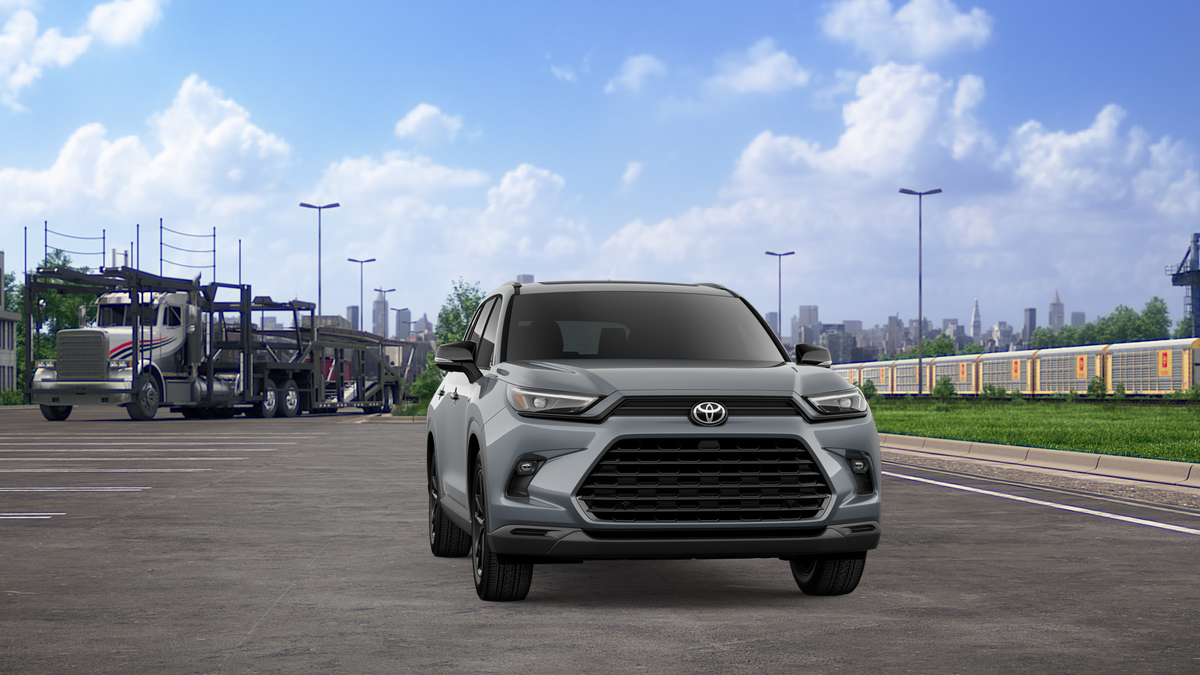2026 Toyota Highlander Hybrid photo 16