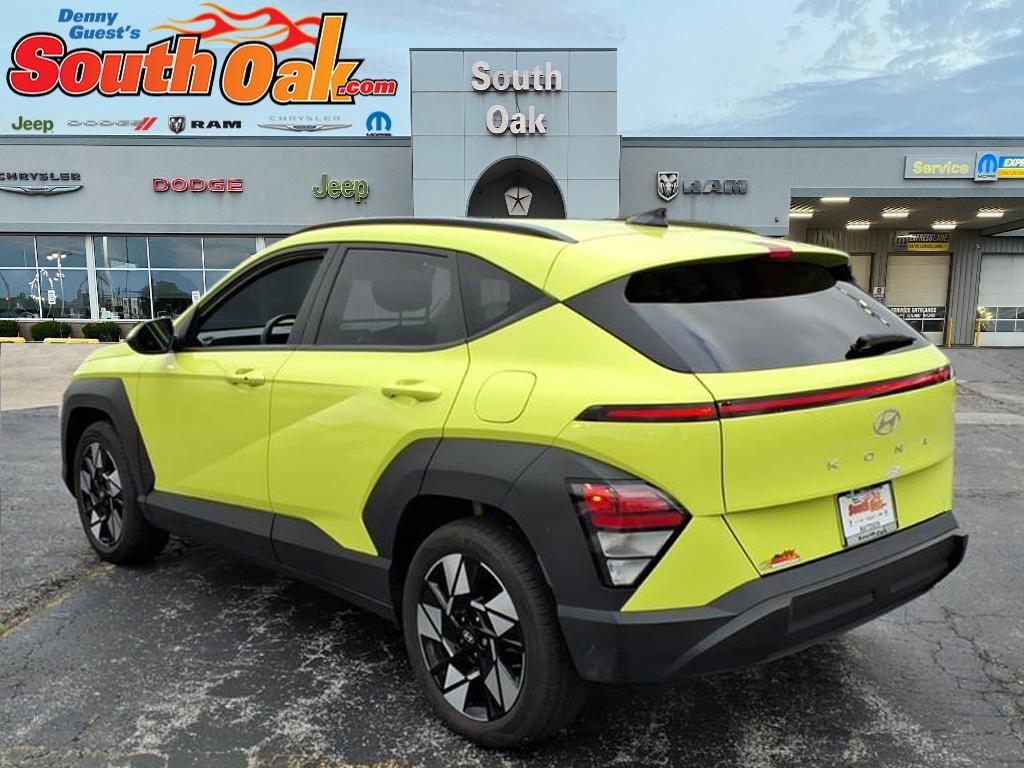 2024 Hyundai Kona SEL photo 4