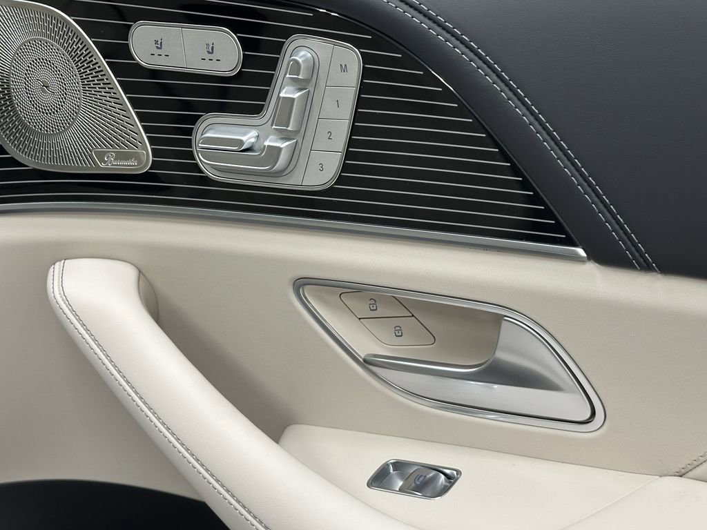 2026 Mercedes Benz GLS AMG 63 photo 14