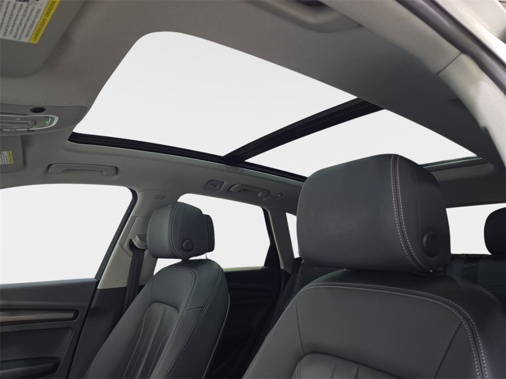 2022 Audi Q5 45 S line Premium photo 21