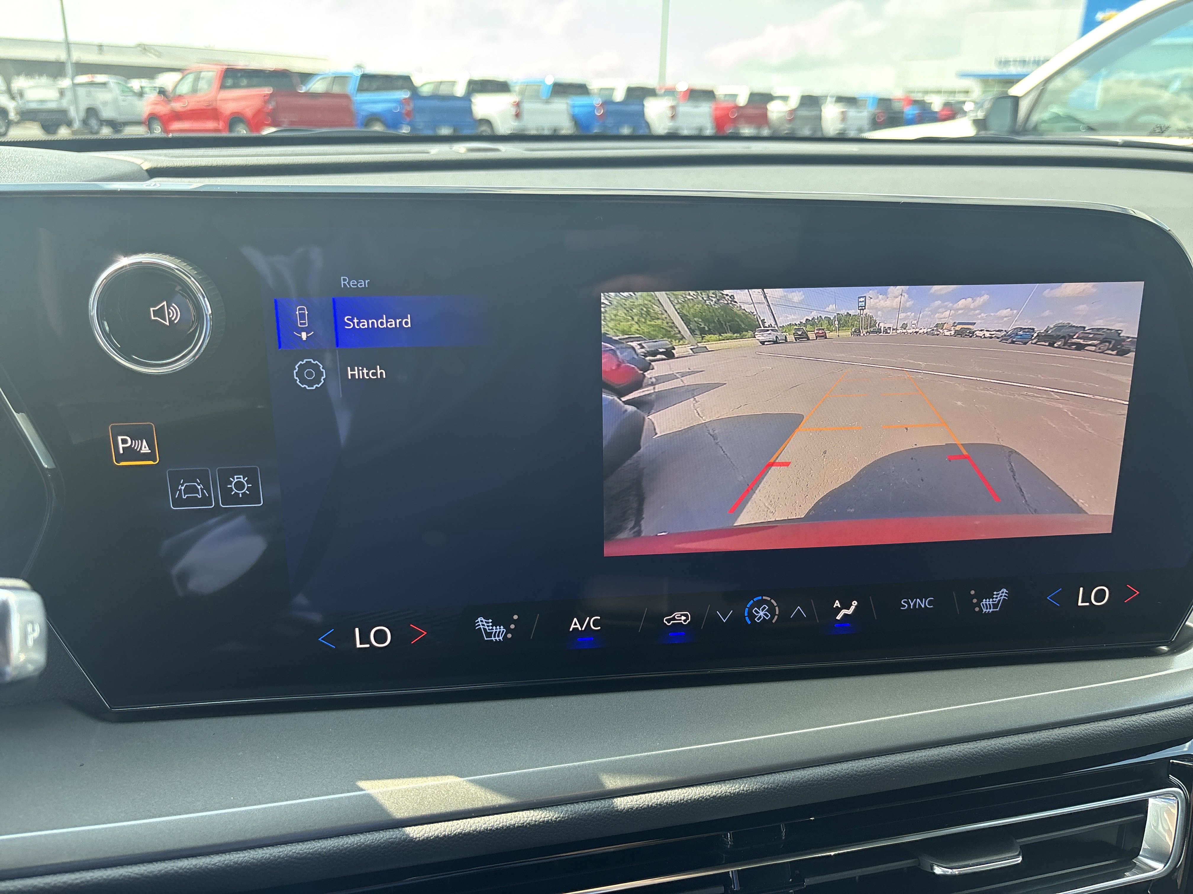 2026 Chevrolet Traverse photo 3
