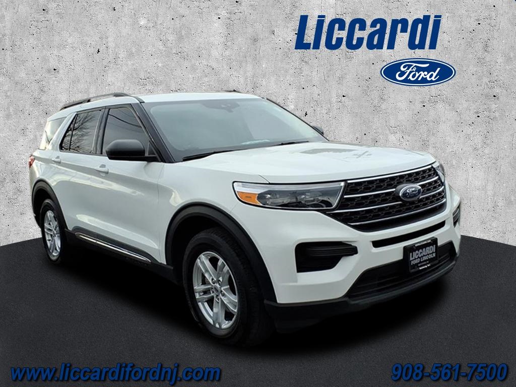 2022 Ford Explorer XLT's photo