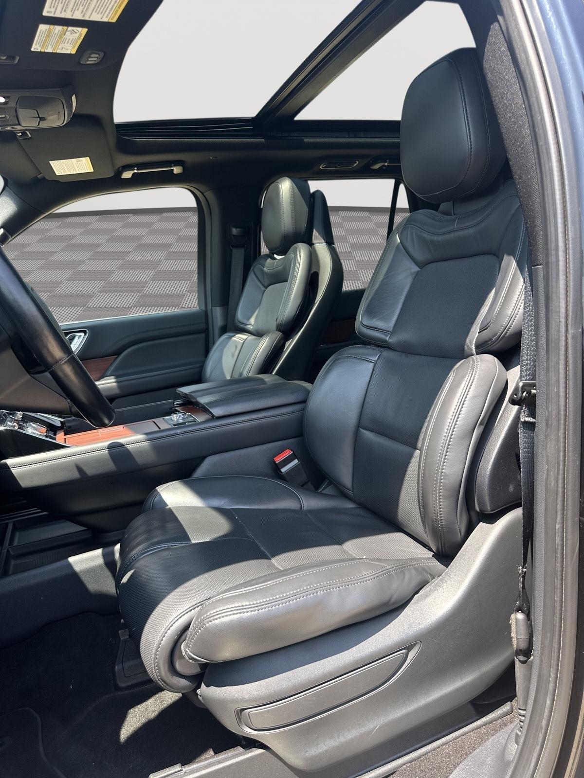 2023 Lincoln Navigator L Reserve photo 11