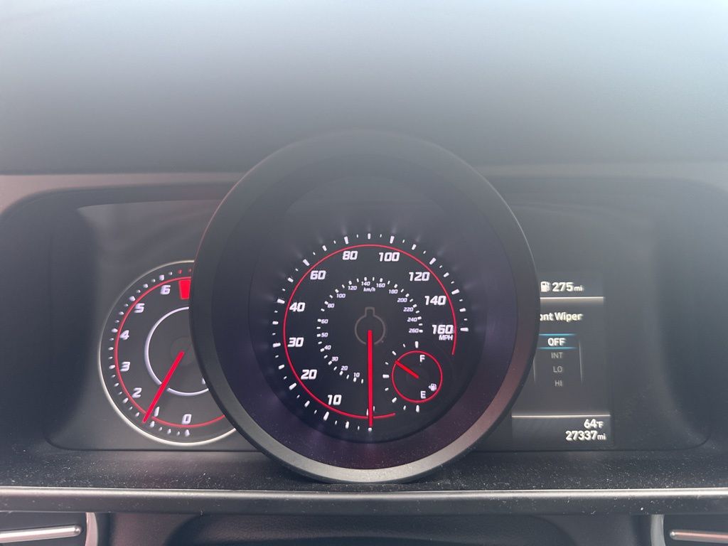2023 Hyundai Elantra SEL photo 13