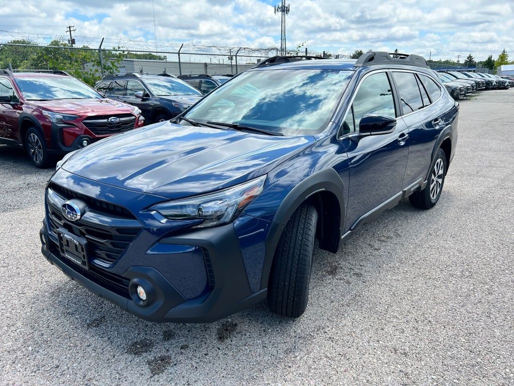 2025 Subaru Outback Premium photo 4