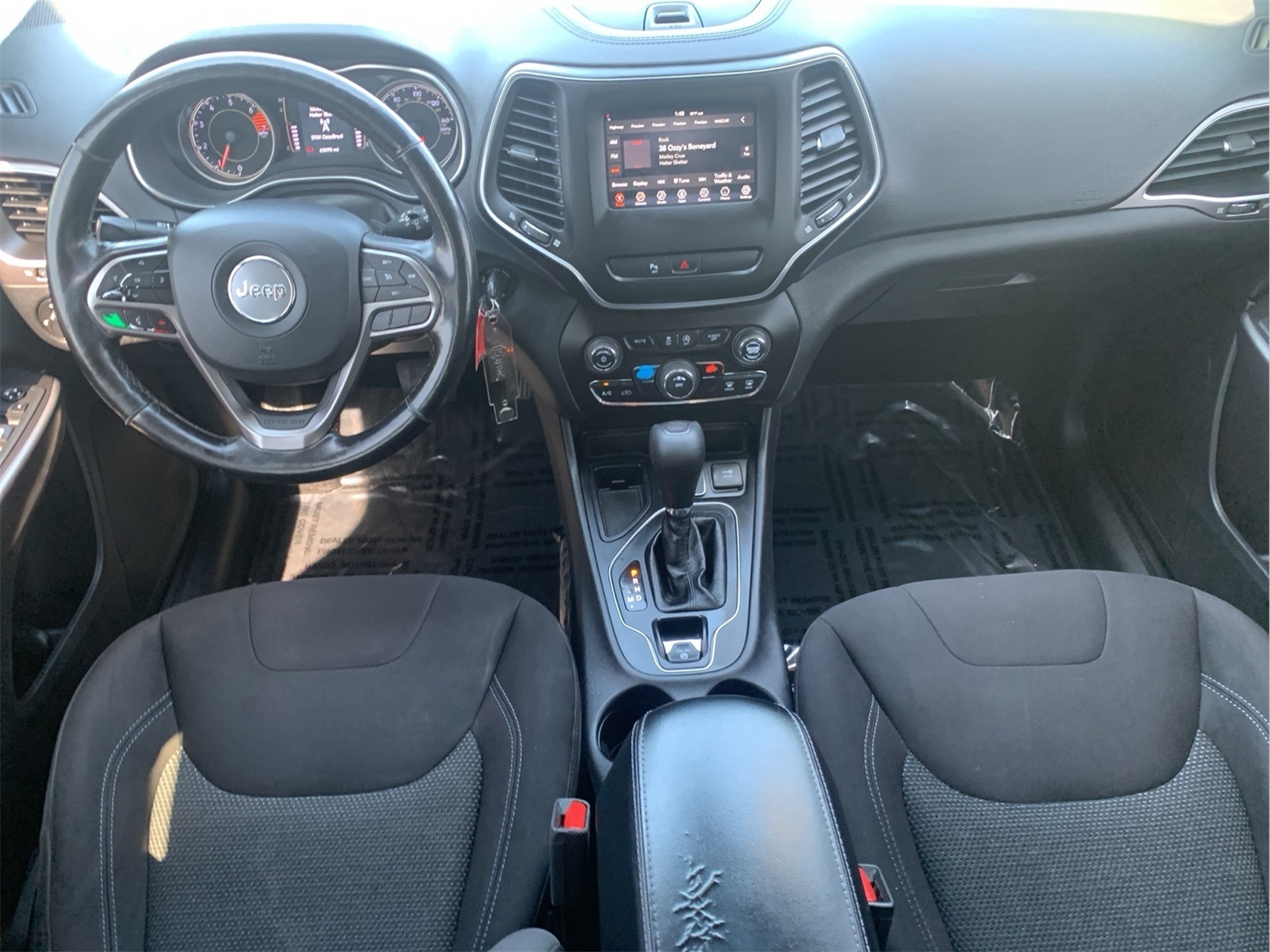 2020 Jeep Cherokee Latitude photo 21
