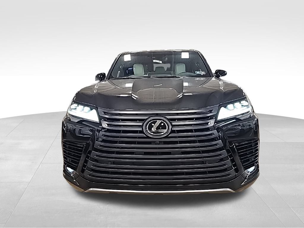 2024 Lexus LX 600 Luxury photo 4