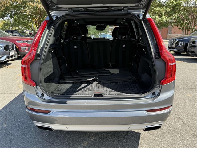 2020 Volvo XC90 T6 Momentum photo 30
