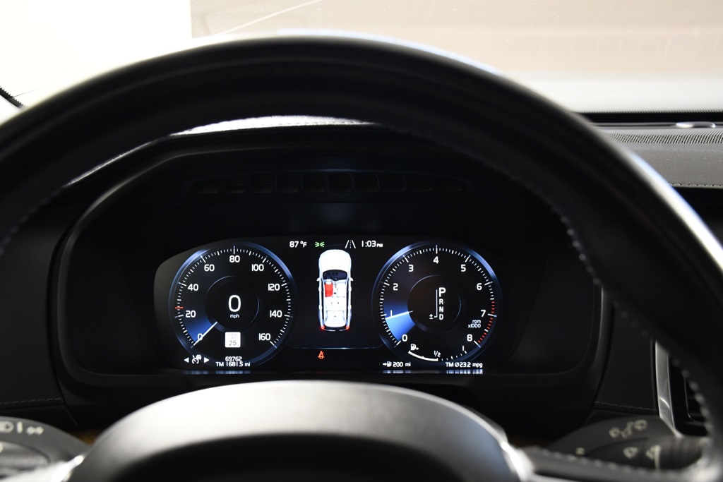 2020 Volvo XC90 T6 Inscription photo 24