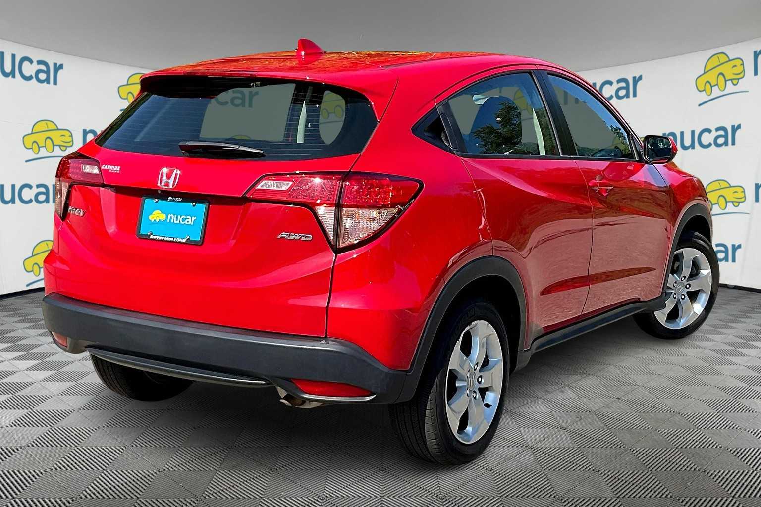 2016 Honda HR-V LX photo 6