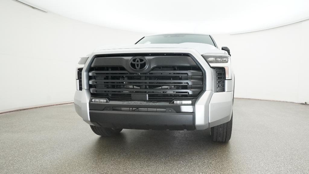 2026 Toyota Tundra Limited CrewMax photo 3