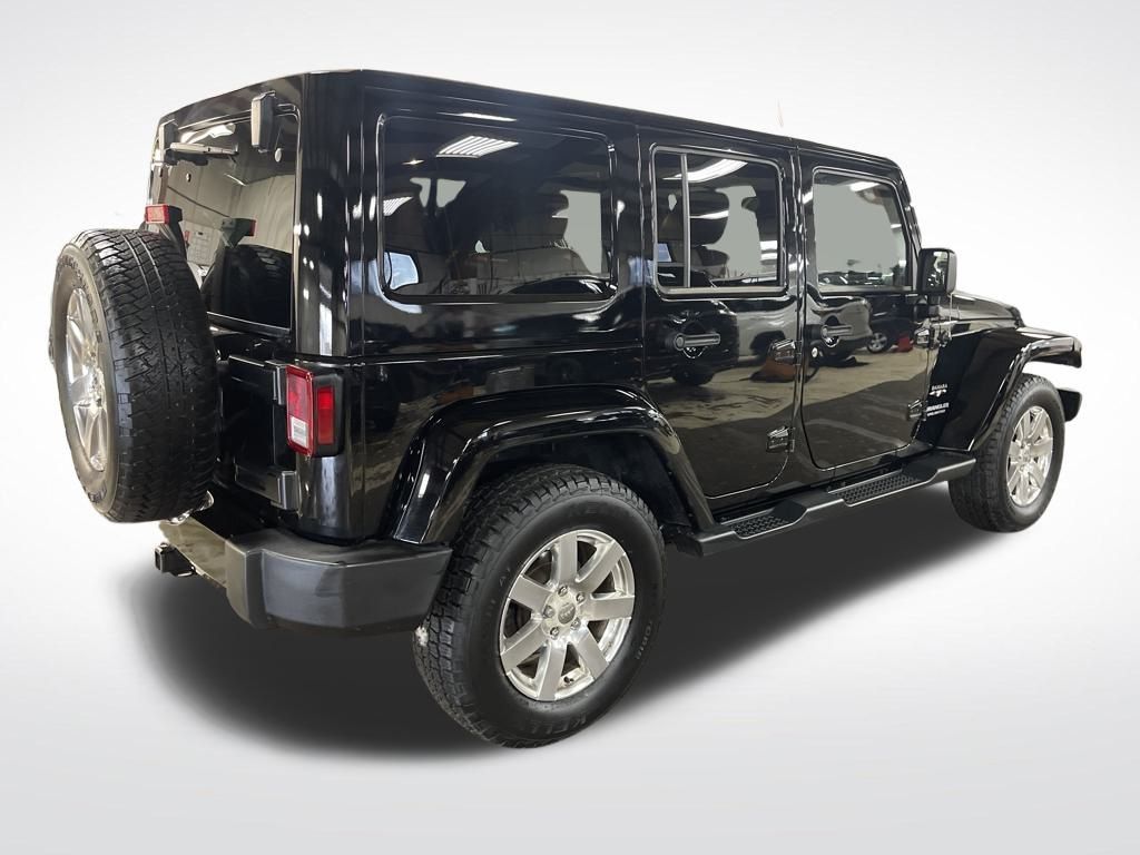 2016 Jeep Wrangler Unlimited Sahara photo 4