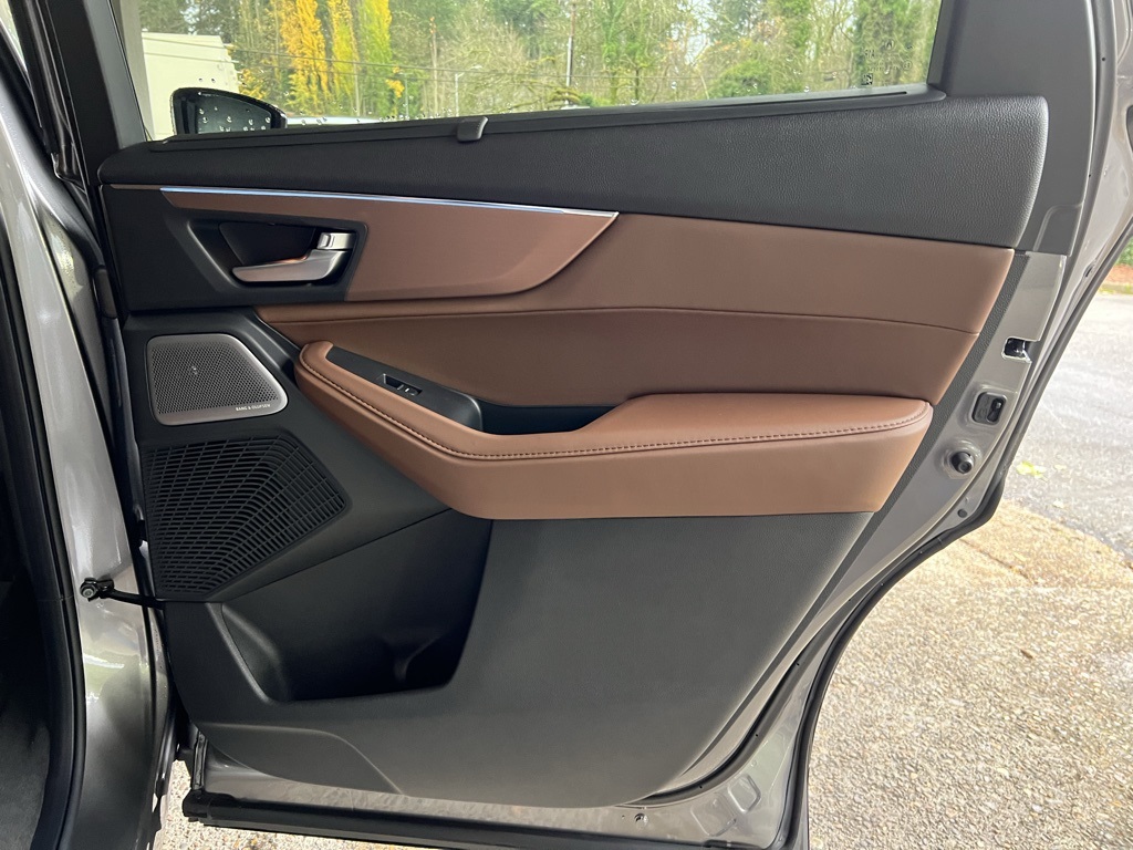 2026 Acura MDX Technology SH-AWD photo 24