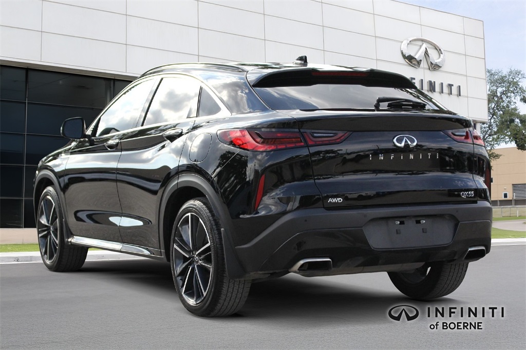 2023 Infiniti QX55 Essential photo 3