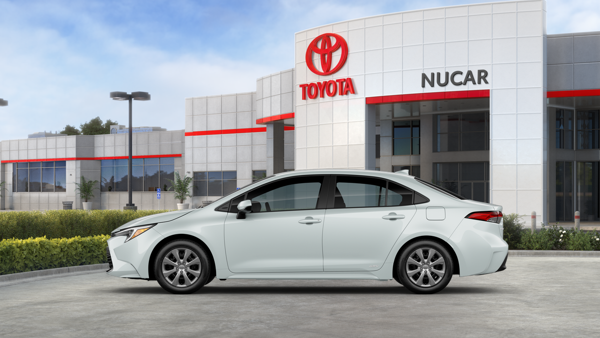 2025 Toyota Corolla Hybrid LE photo 2