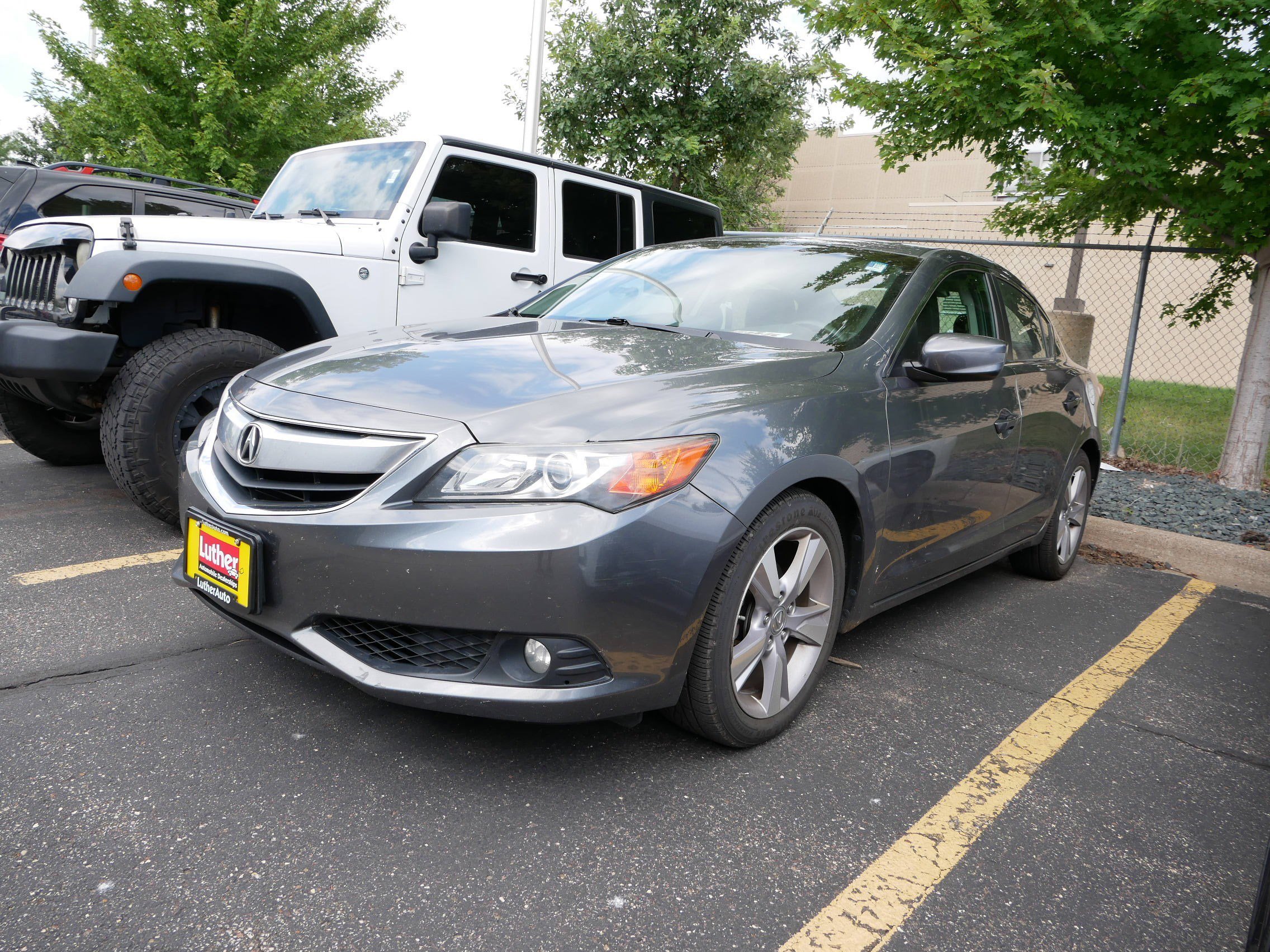 2013 Acura ILX 2.0L Premium photo 3