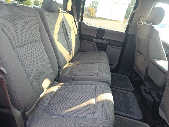 2015 Ford F-150 XLT photo 10