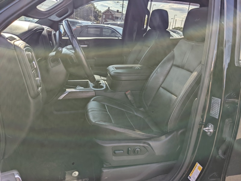 2019 Chevrolet Silverado 1500 High Country photo 7