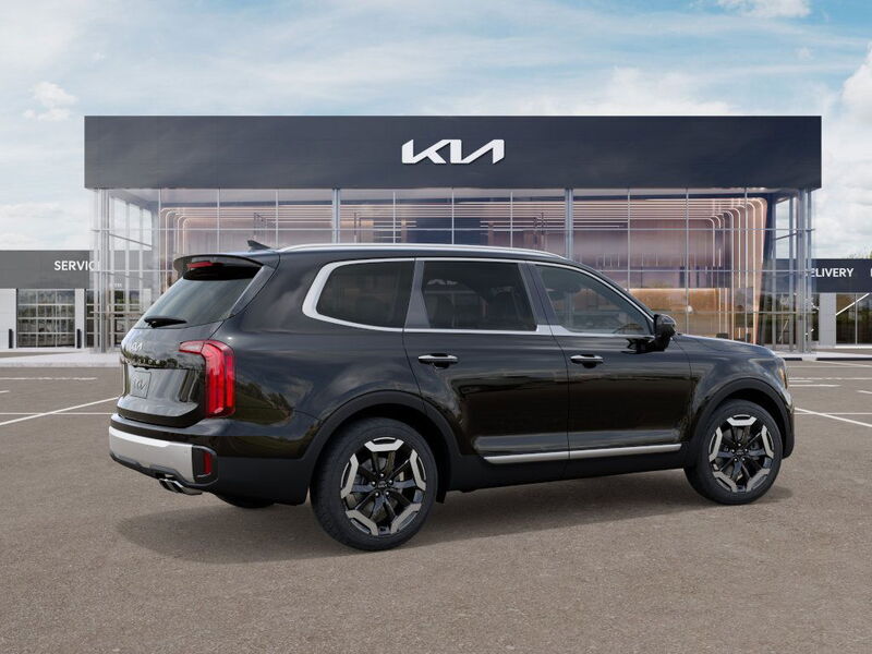 2025 Kia Telluride S photo 4