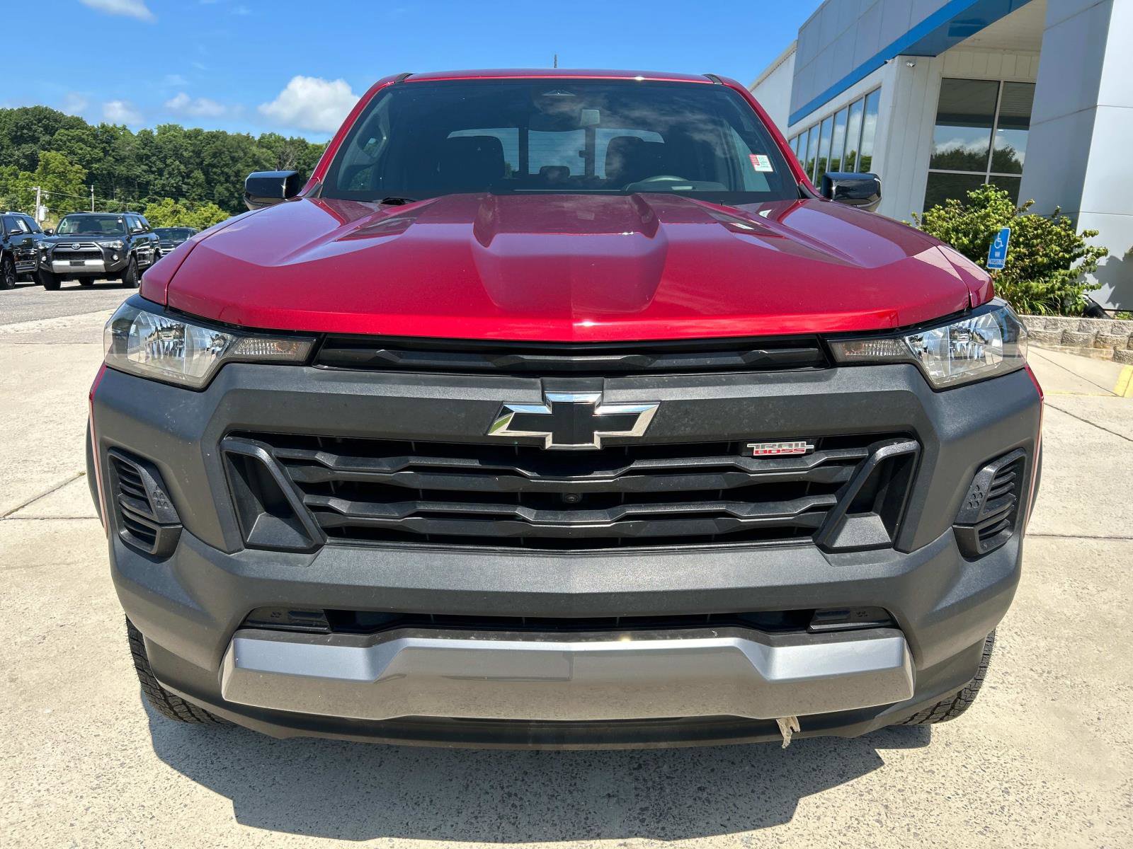 2023 Chevrolet Colorado Trail Boss photo 9