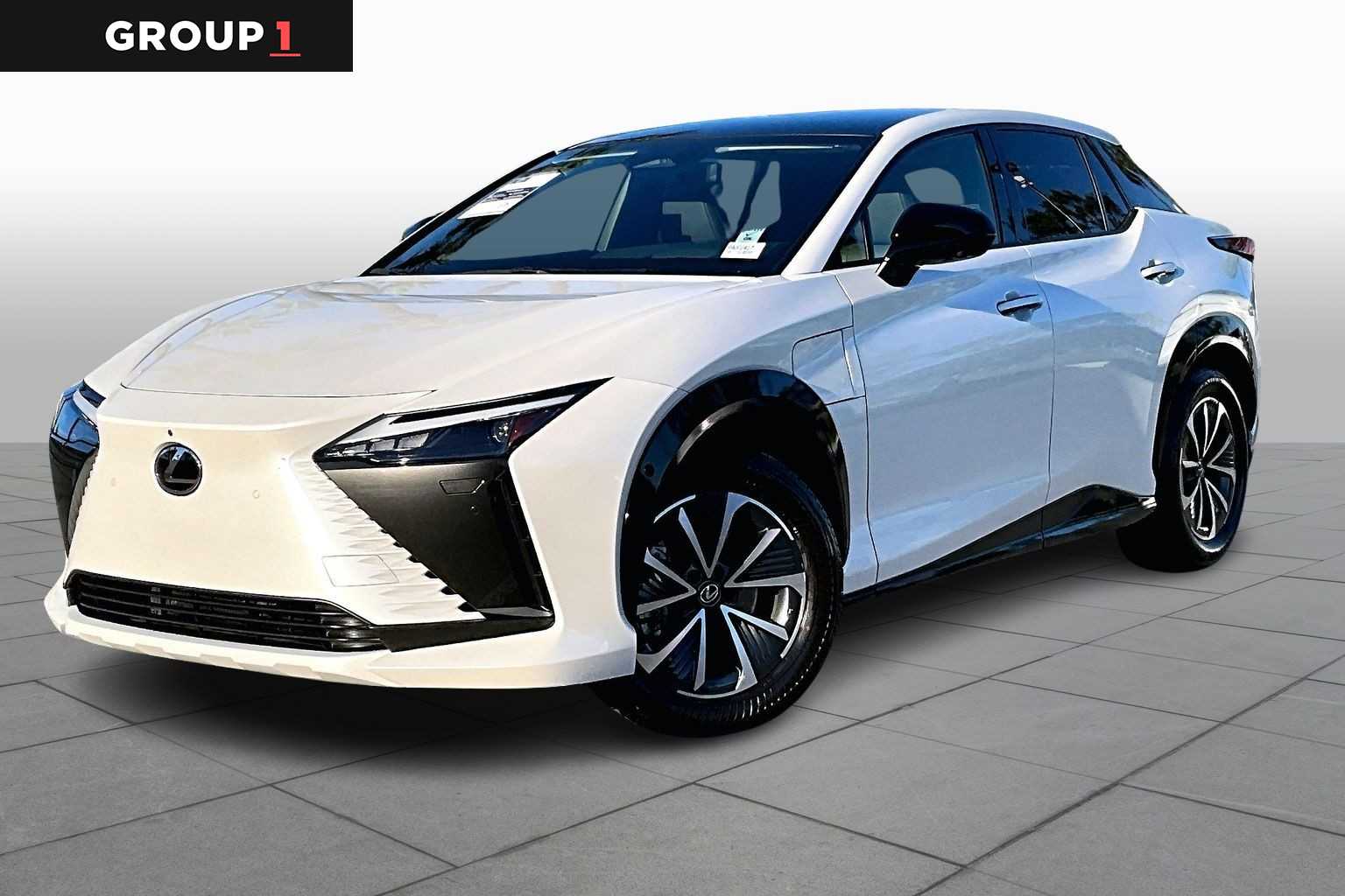 2024 Lexus RZ Premium's photo