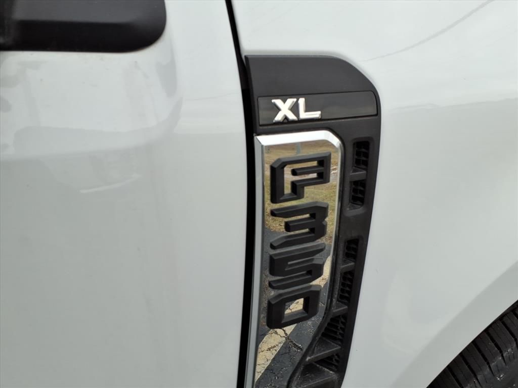 2024 FORD F-350 - Image 37