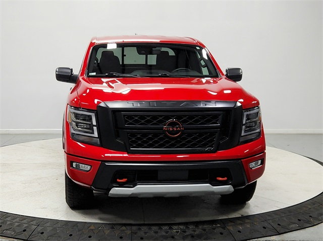 2024 Nissan Titan PRO-4X photo 2