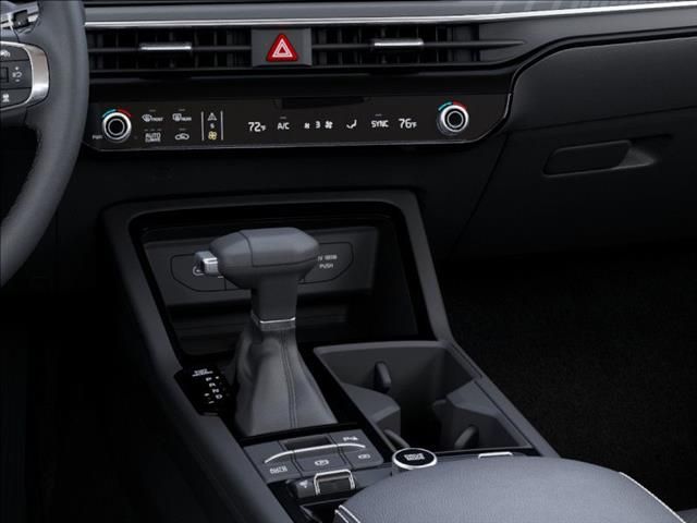 2025 Kia K5 GT-Line photo 22