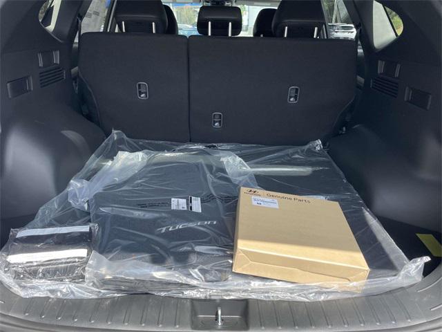 2025 Hyundai Tucson Hybrid SEL Convenience photo 13