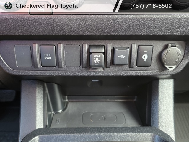 2020 Toyota Tacoma TRD Sport photo 32