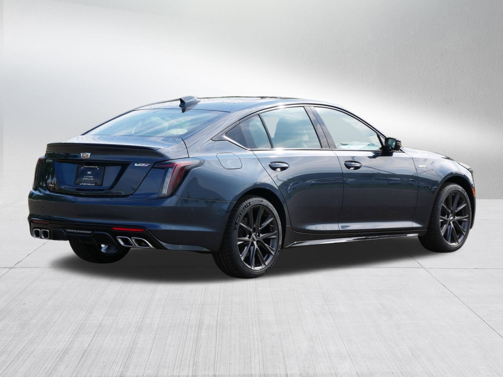 2026 Cadillac CT5 V photo 6