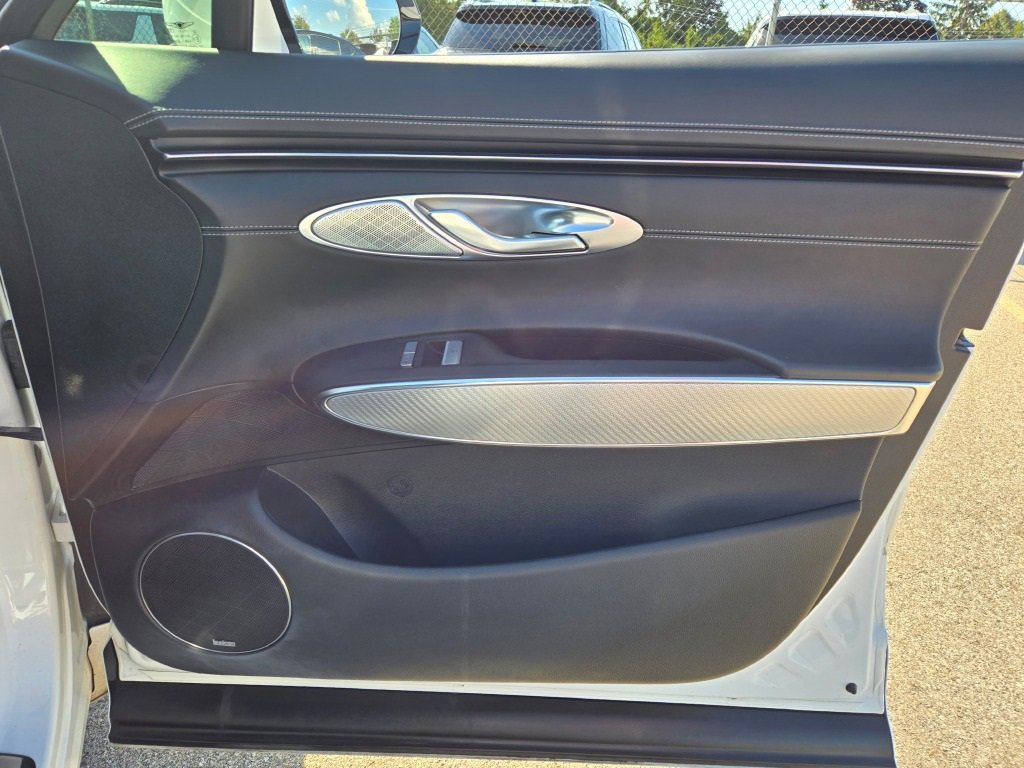2022 Genesis GV70 2.5T Sport Prestige photo 4
