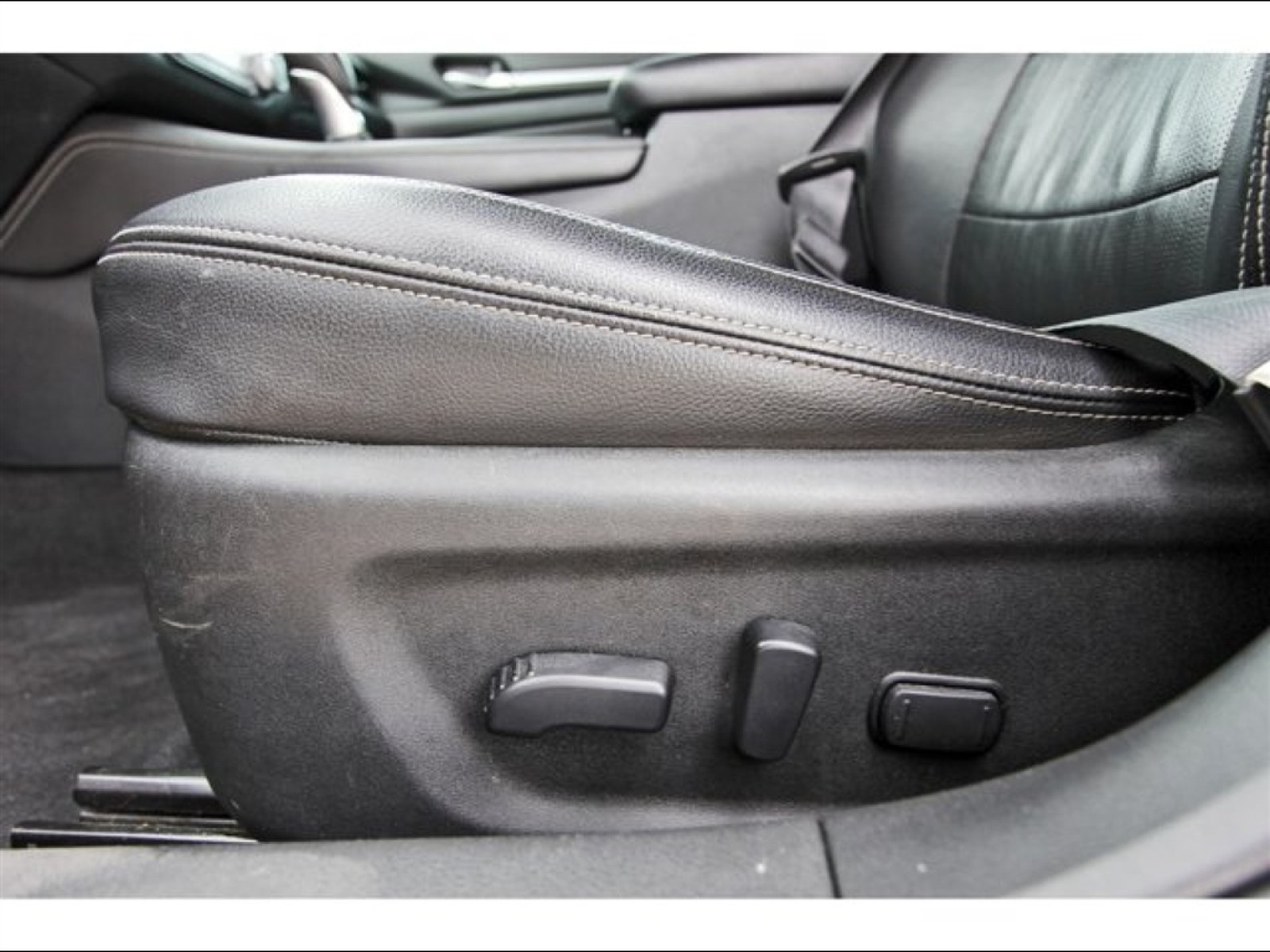 2022 Nissan Altima 2.5 SL Gray at Robbins Nissan