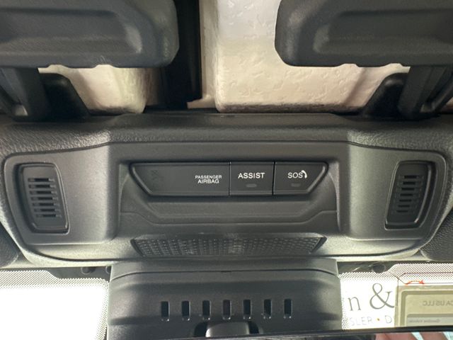 2025 Jeep Wrangler Sahara photo 21