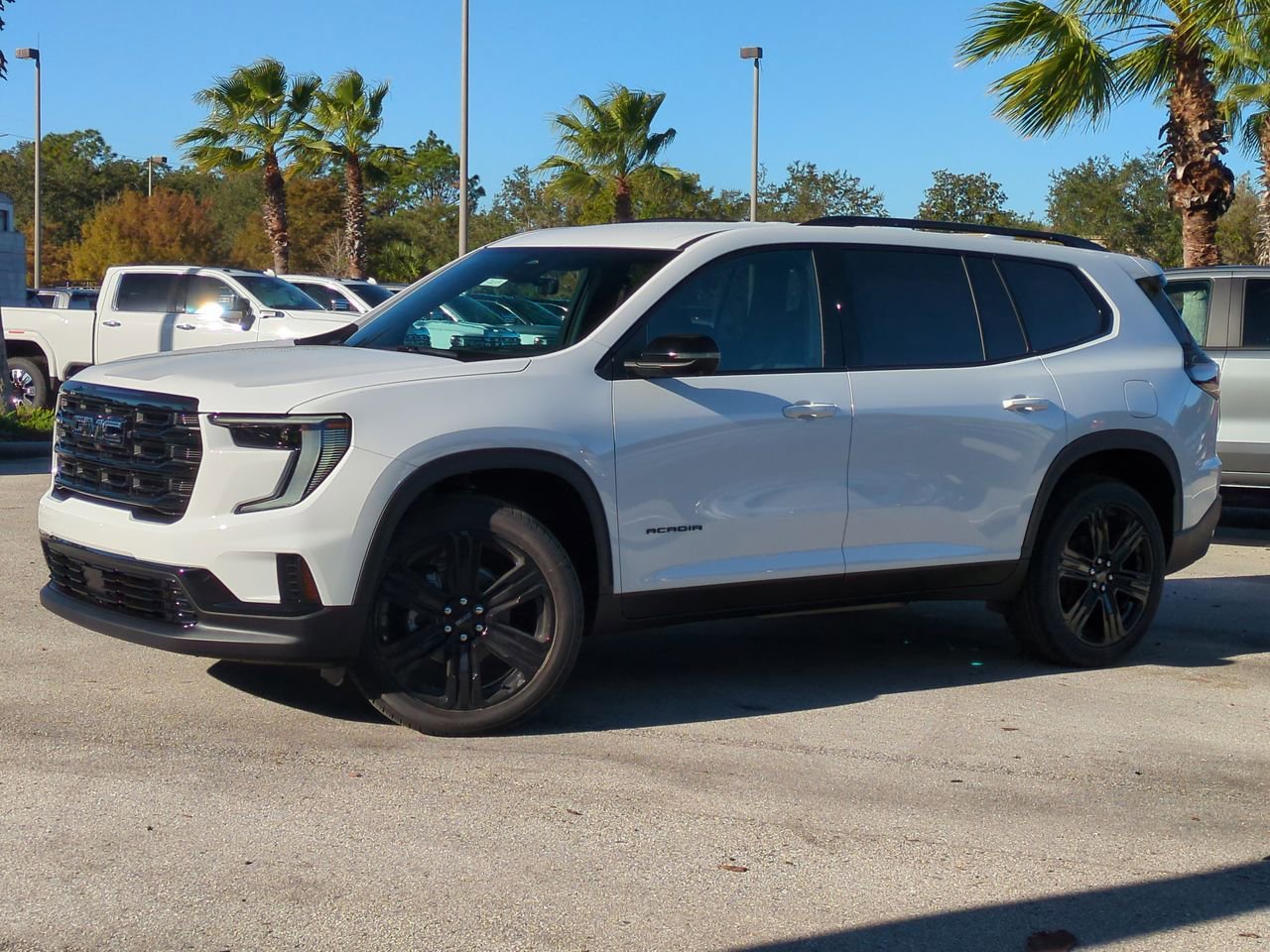 2026 GMC Acadia Elevation's photo