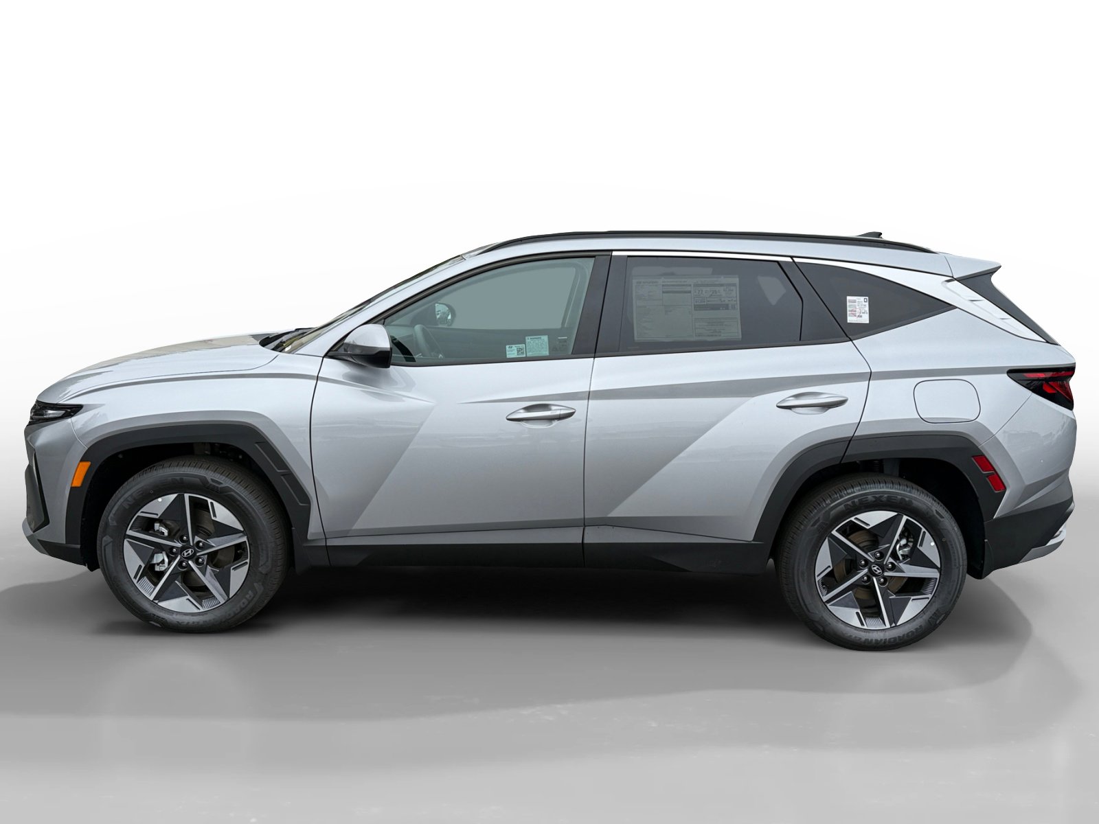 2025 Hyundai Tucson Plug-in Hybrid SEL photo 2