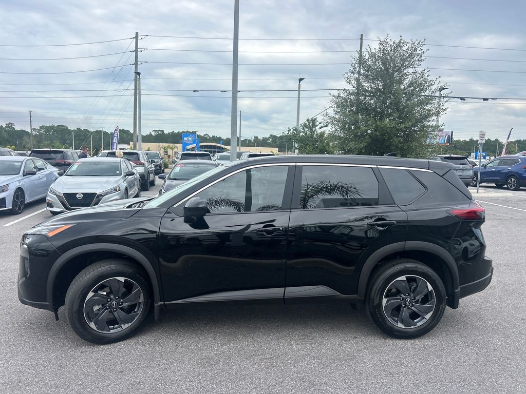 2026 Nissan Rogue SV photo 2