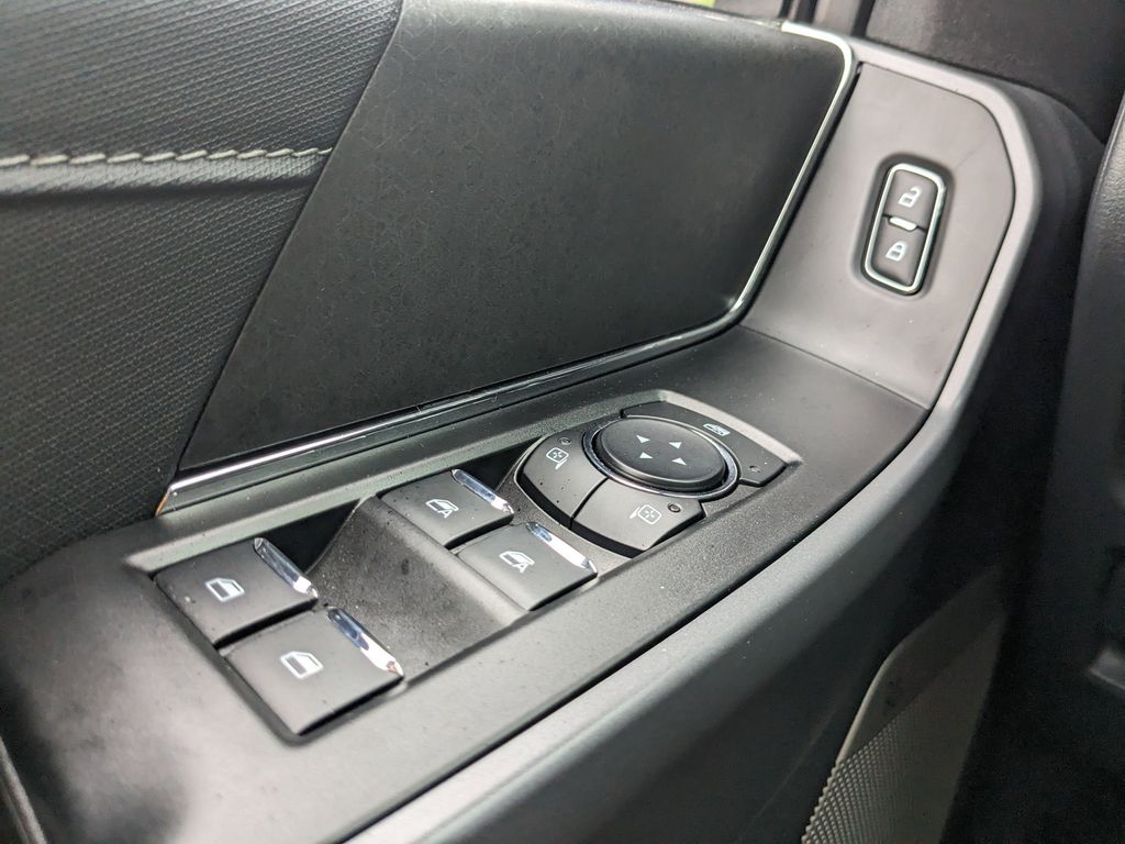 2025 Ford F-150 XLT photo 27