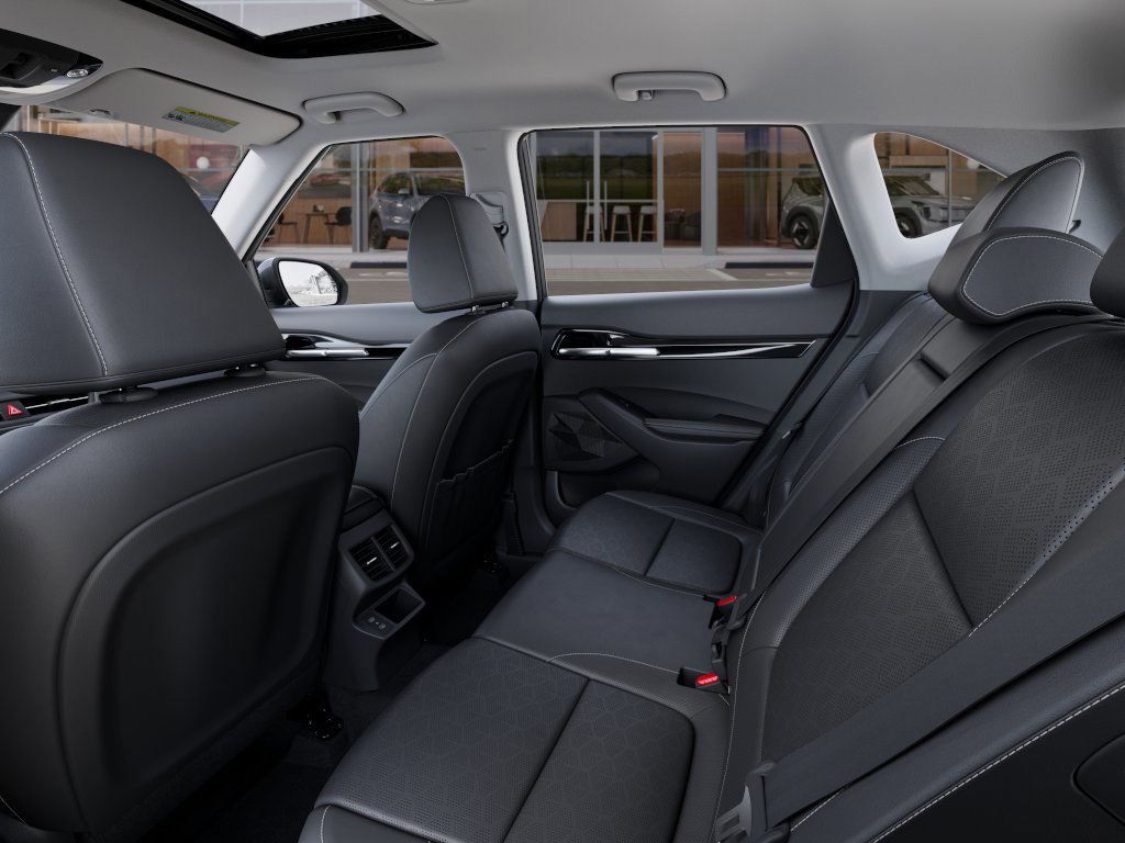2025 Kia Seltos EX photo 17