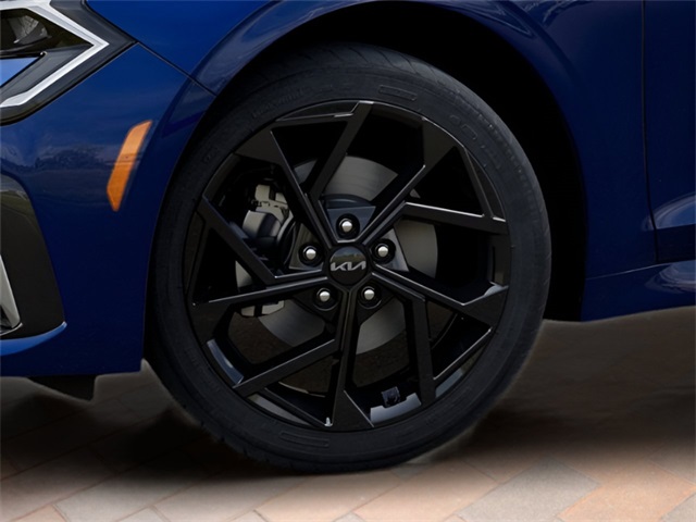 2026 Kia K5 GT-Line photo 8
