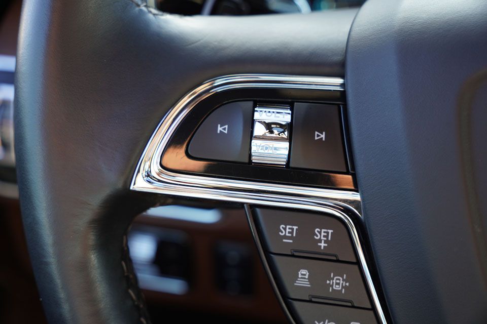 2024 Lincoln Navigator Reserve Luxury Monochromatic photo 36