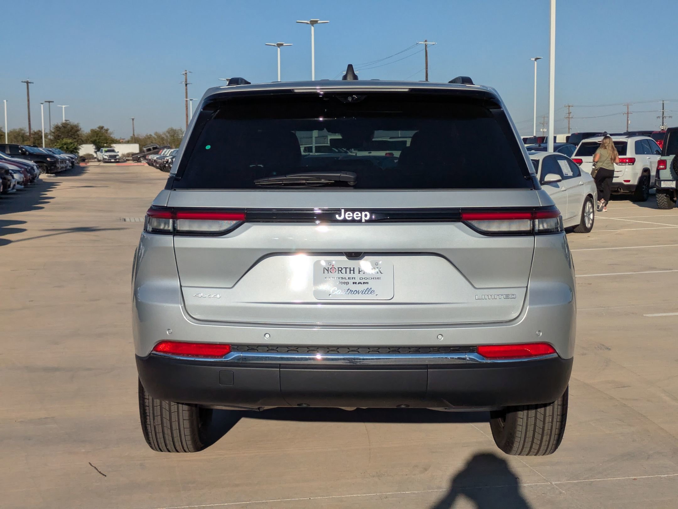 2025 Jeep Grand Cherokee Limited photo 4