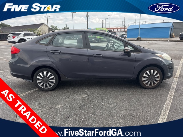 2013 Ford Fiesta SE photo 2