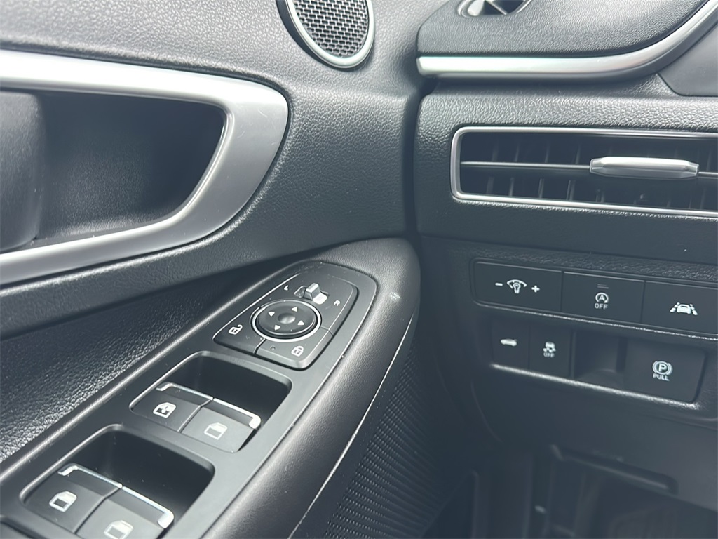 2023 Hyundai Sonata SE photo 13