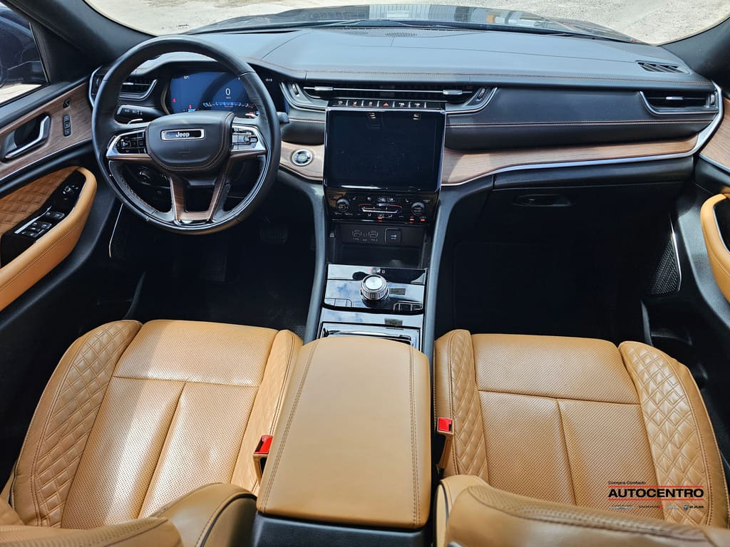 2022 Jeep Grand Cherokee L Summit photo 2