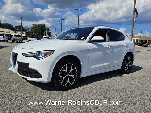 2021 Alfa Romeo Stelvio Ti photo 3