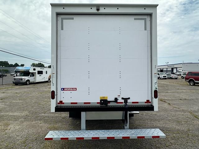 2024 Ford E-450 Cutaway photo 10