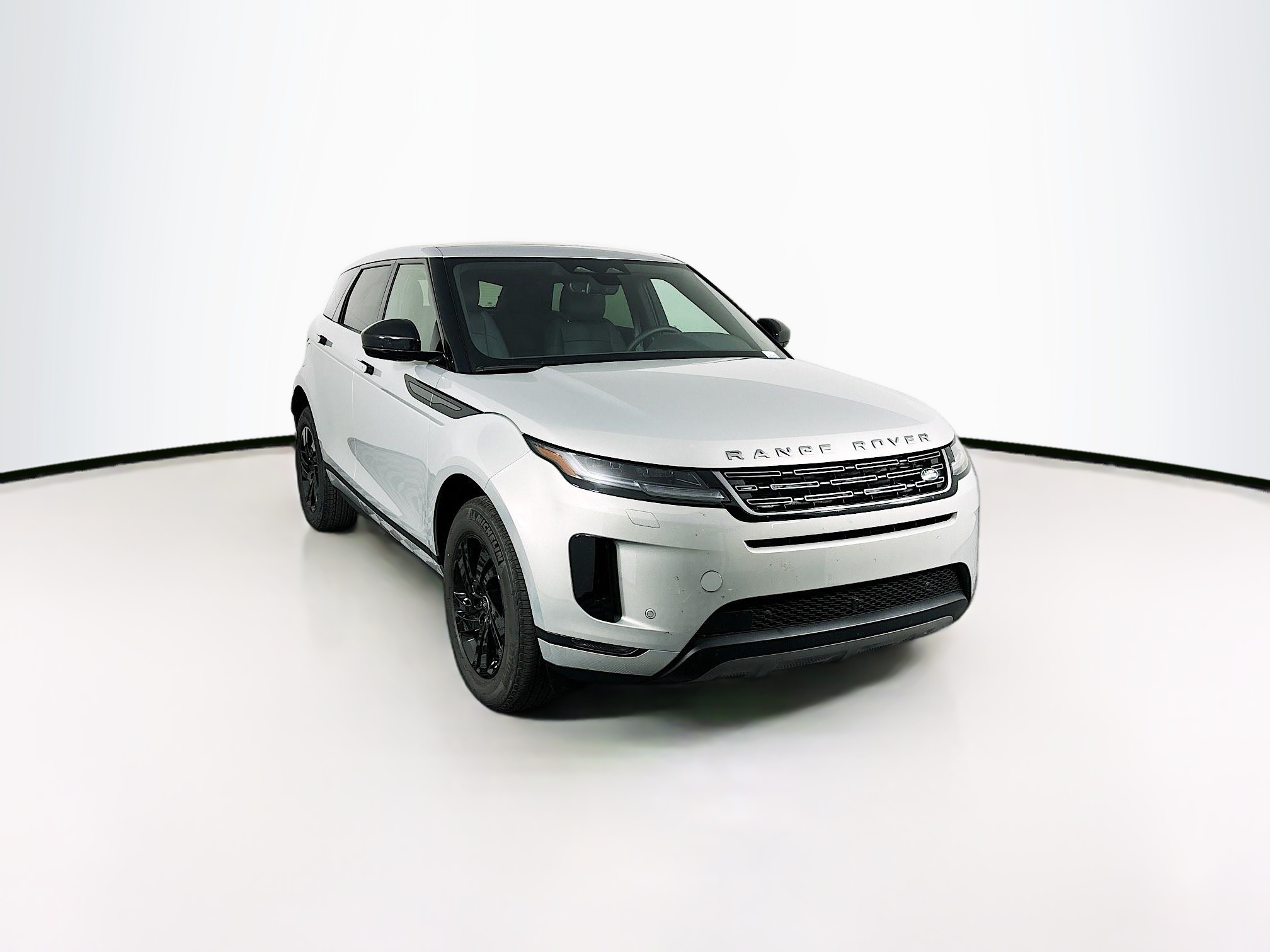 2026 Land Rover Range Rover Evoque S photo 2