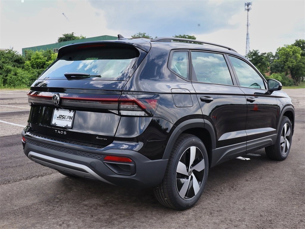 2025 Volkswagen Taos S photo 4