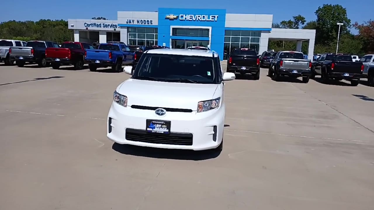 2011 Scion xB photo 3